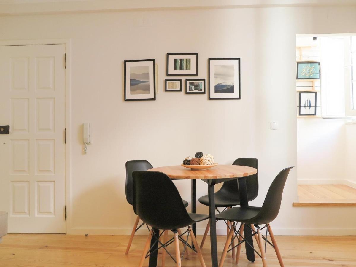 Historic Alfama Apt With Modern Style Lisbona Esterno foto