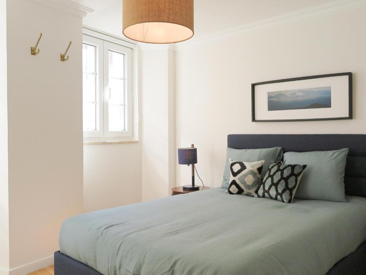 Historic Alfama Apt With Modern Style Lisbona Esterno foto